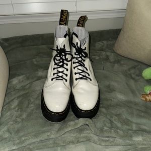 White Platform Doc Martens, Jadon size 8
